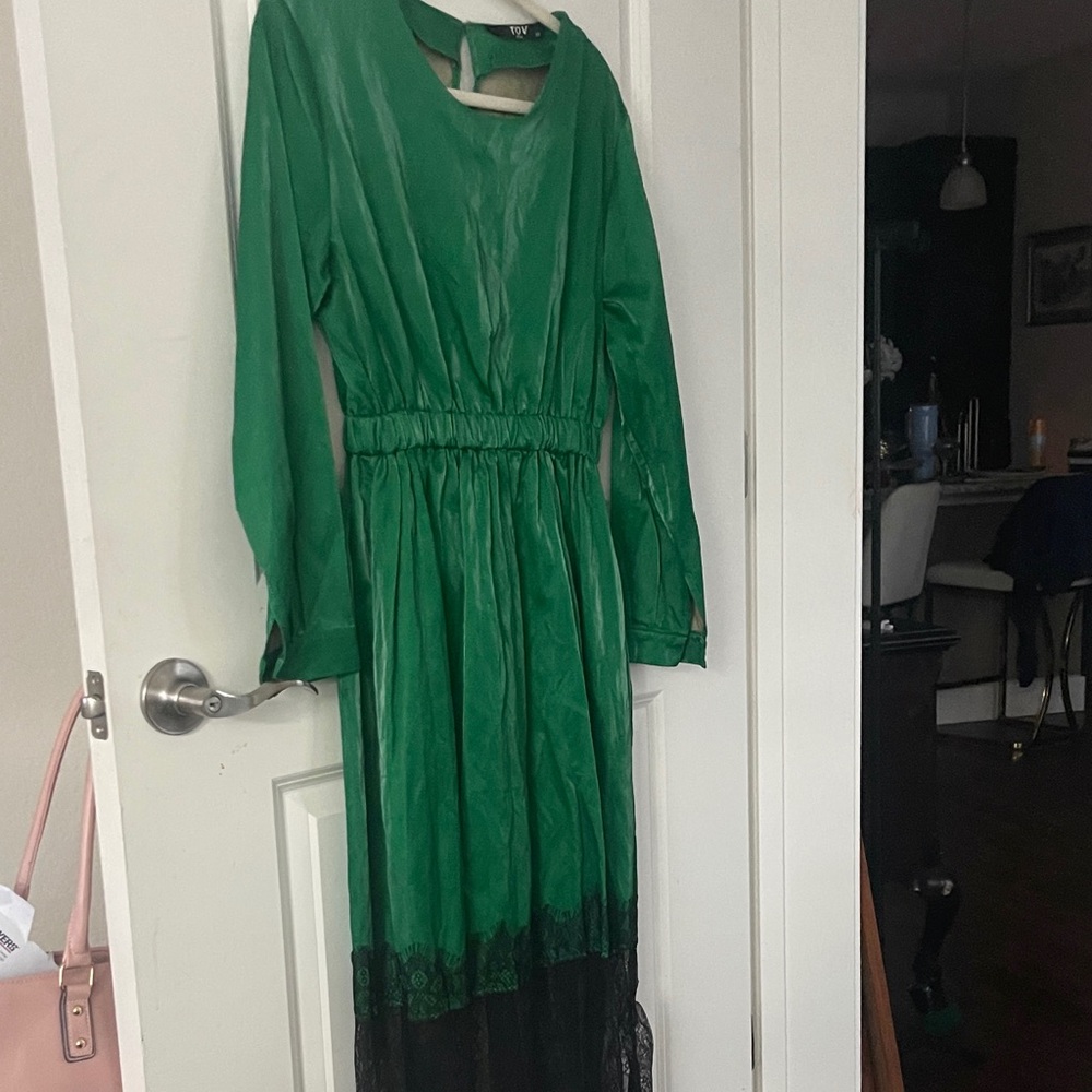 NWOT TVO Noir Drastically reduced Elegant Faux leather Emerald Green